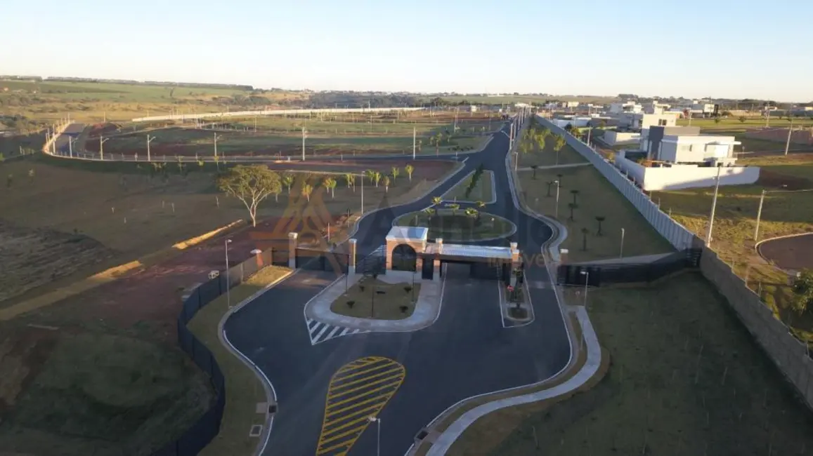 Foto 2 de Terreno / Lote à venda, 523m2 em Franca - SP