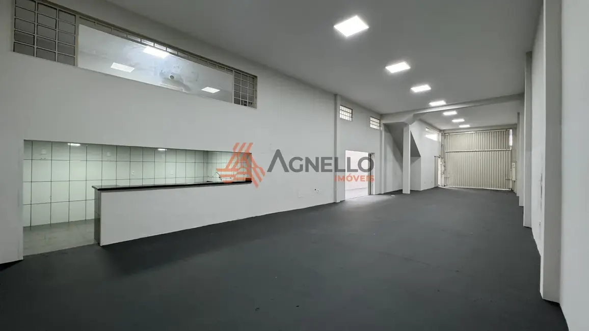 Foto 2 de Armazém / Galpão para alugar, 441m2 em Residencial Itapuã, Franca - SP