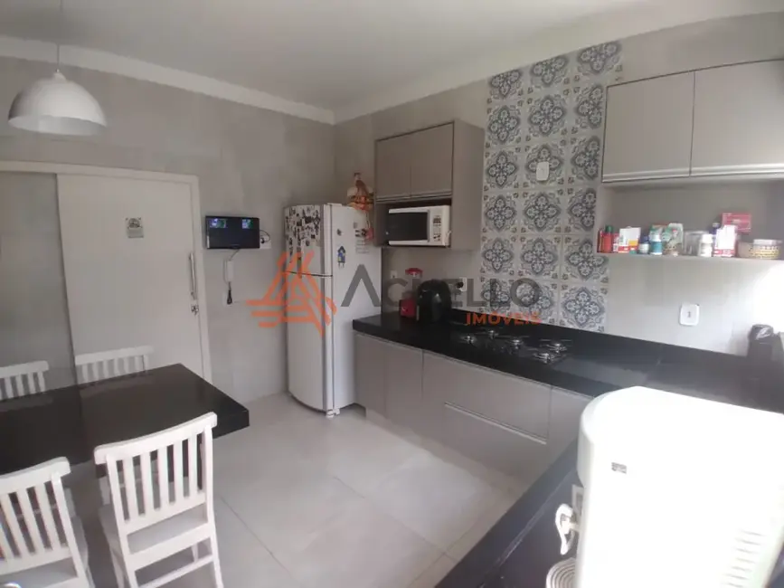Foto 8 de Casa com 3 quartos à venda, 206m2 em Jardim Francano, Franca - SP