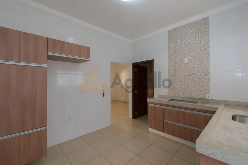 Foto 8 de Casa com 2 quartos à venda, 100m2 em Prolongamento Parque das Esmeraldas, Franca - SP