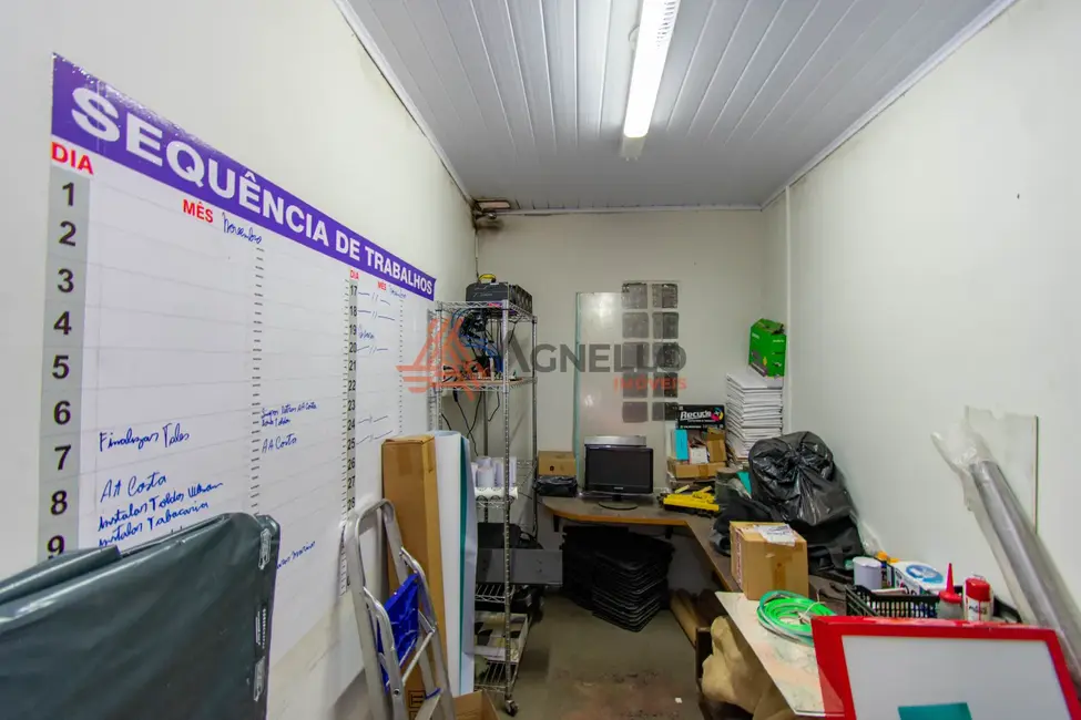 Foto 5 de Armazém / Galpão à venda, 351m2 em Vila Aparecida, Franca - SP