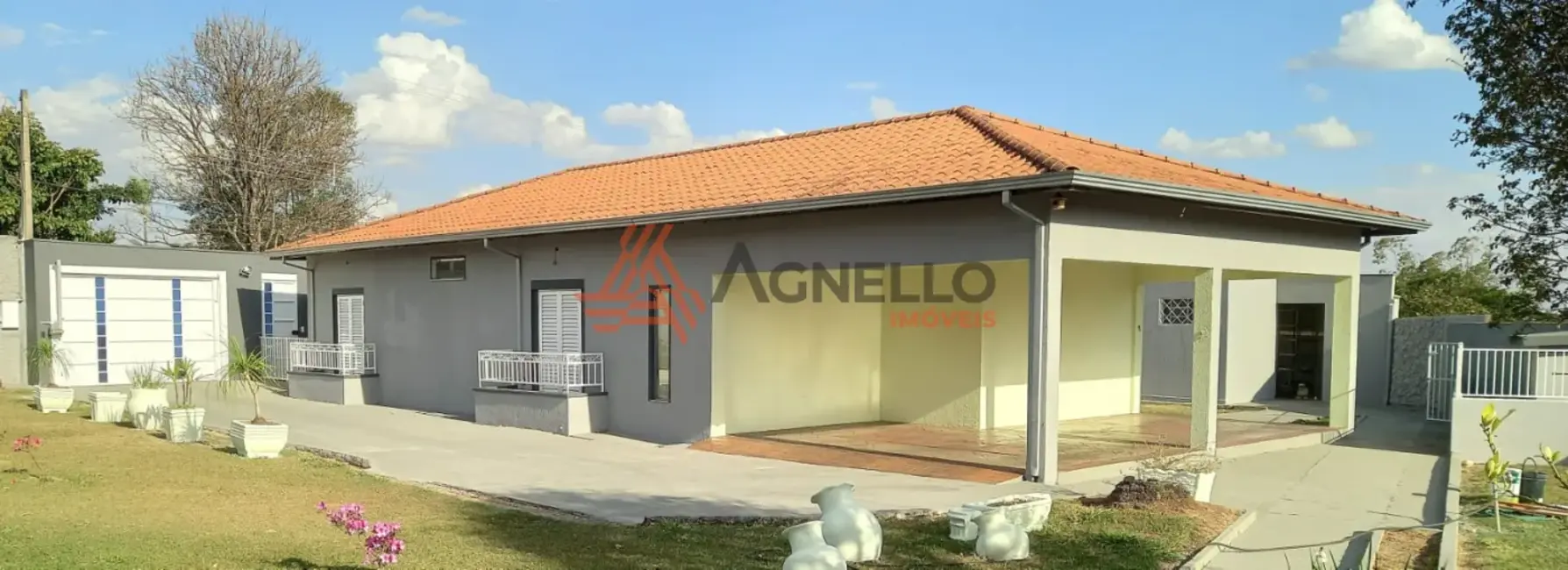 Foto 1 de Fazenda / Haras com 3 quartos à venda, 320m2 em Franca - SP