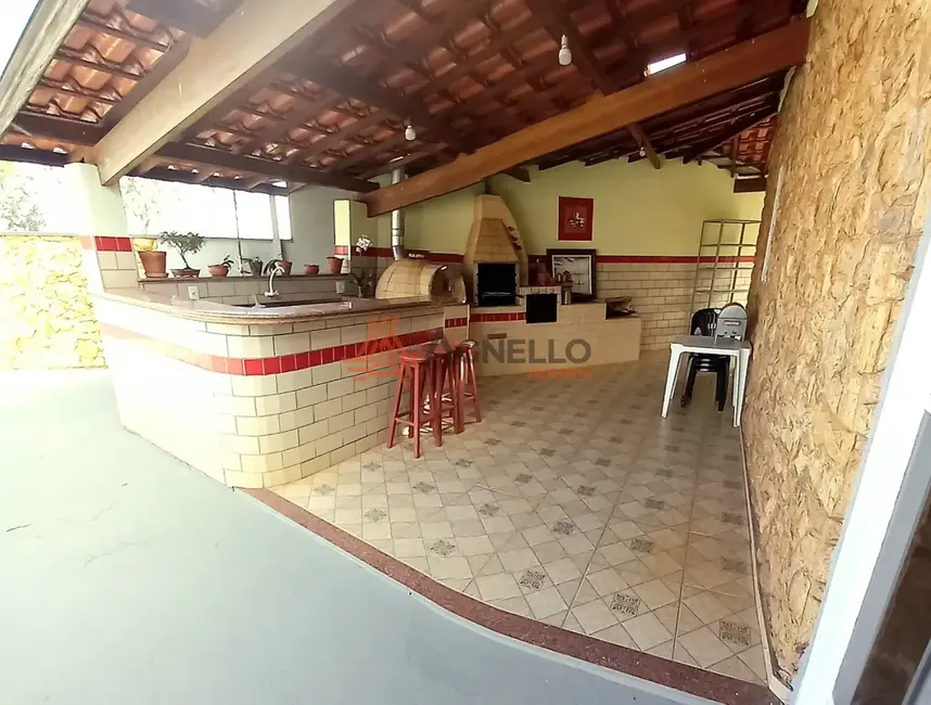 Foto 2 de Fazenda / Haras com 3 quartos à venda, 320m2 em Franca - SP