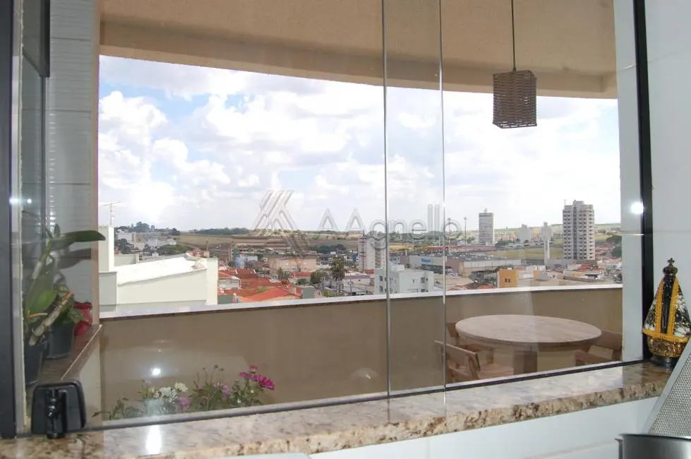 Foto 4 de Apartamento com 3 quartos à venda, 96m2 em Jardim São Vicente, Franca - SP