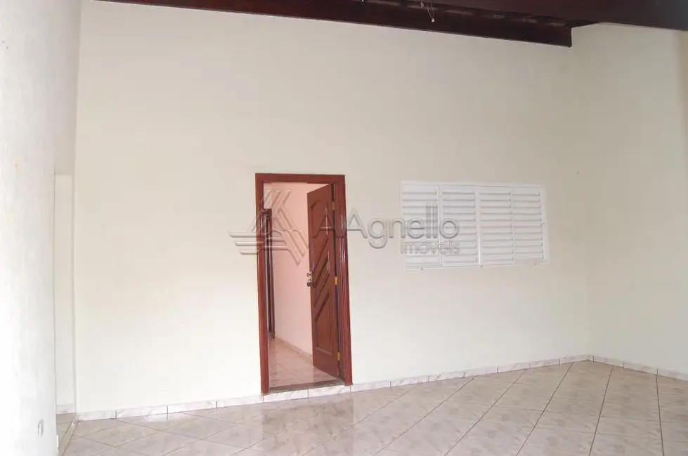 Foto 2 de Casa com 3 quartos à venda, 173m2 em Vila Aparecida, Franca - SP