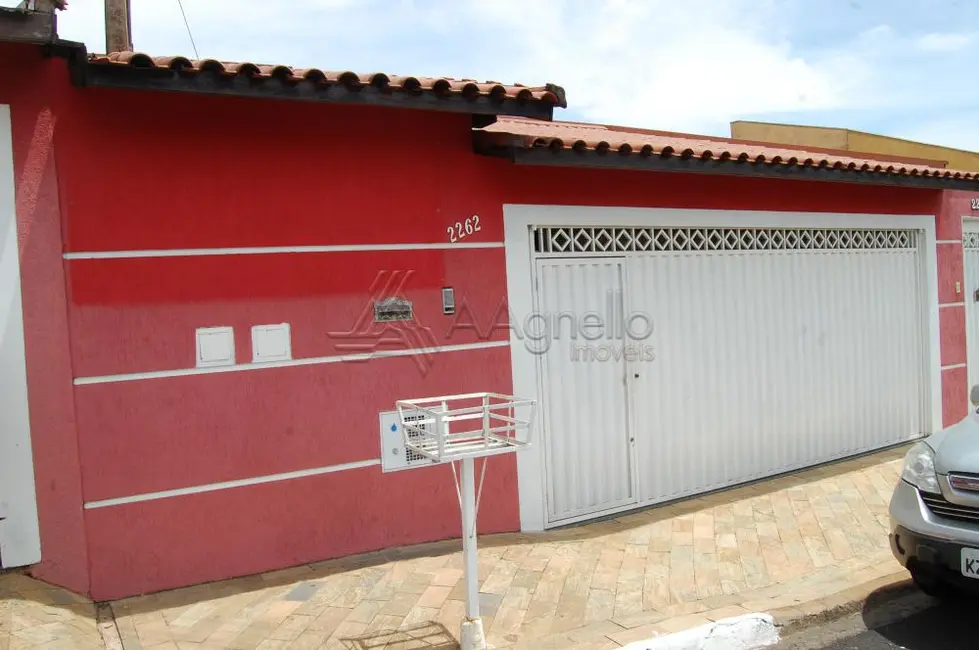 Foto 1 de Casa com 3 quartos à venda, 173m2 em Vila Aparecida, Franca, SP