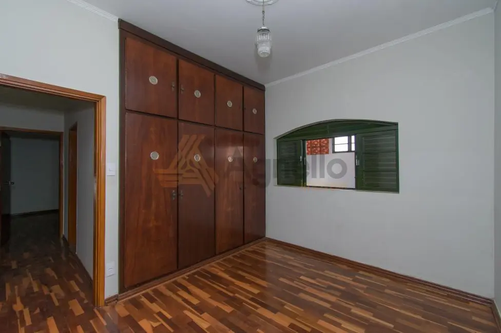 Foto 8 de Casa com 3 quartos à venda, 197m2 em São José, Franca - SP