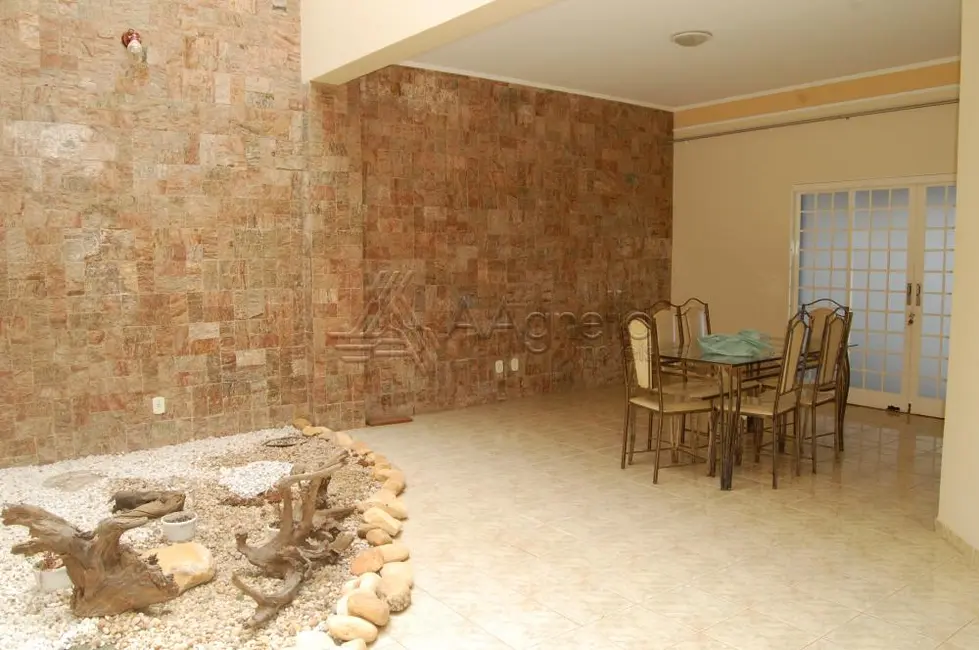 Foto 3 de Casa com 4 quartos à venda, 539m2 em Residencial Paraíso, Franca - SP