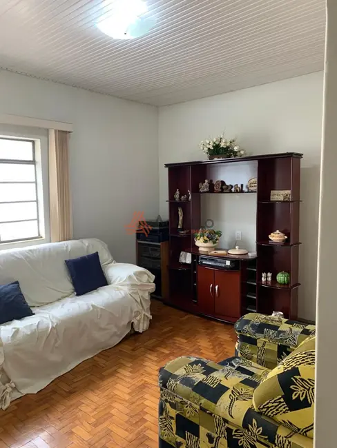 Foto 1 de Casa com 3 quartos à venda, 107m2 em Centro, Franca - SP