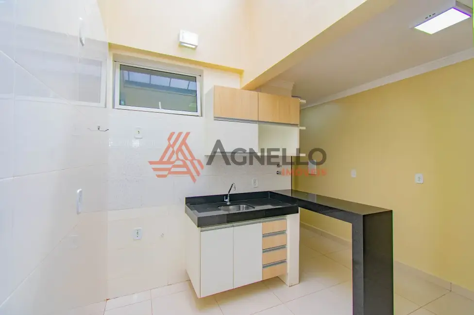 Kitnet com 1 quarto para alugar, 35m2 em Franca - SP - imagem 3 Foto 3 de Kitnet com 1 quarto para alugar, 35m2 em Franca - SP