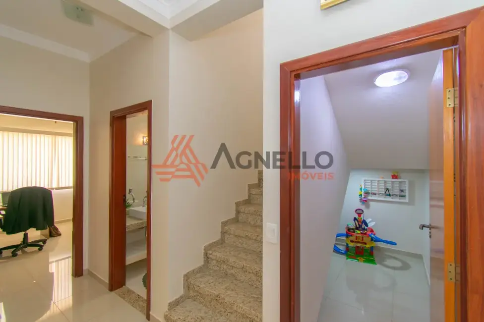 Foto 5 de Casa com 4 quartos à venda, 263m2 em Parque Moema, Franca - SP