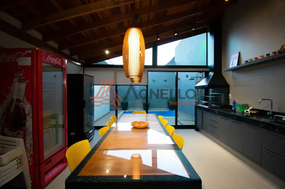 Foto 3 de Casa com 3 quartos à venda, 200m2 em São José, Franca - SP