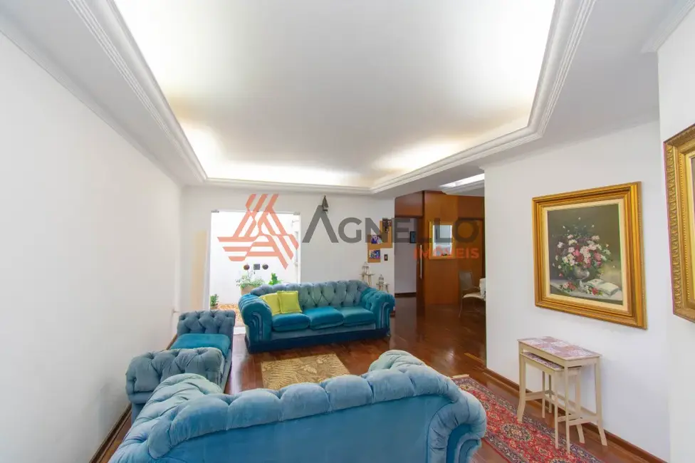 Foto 1 de Casa com 3 quartos à venda, 414m2 em São José, Franca - SP