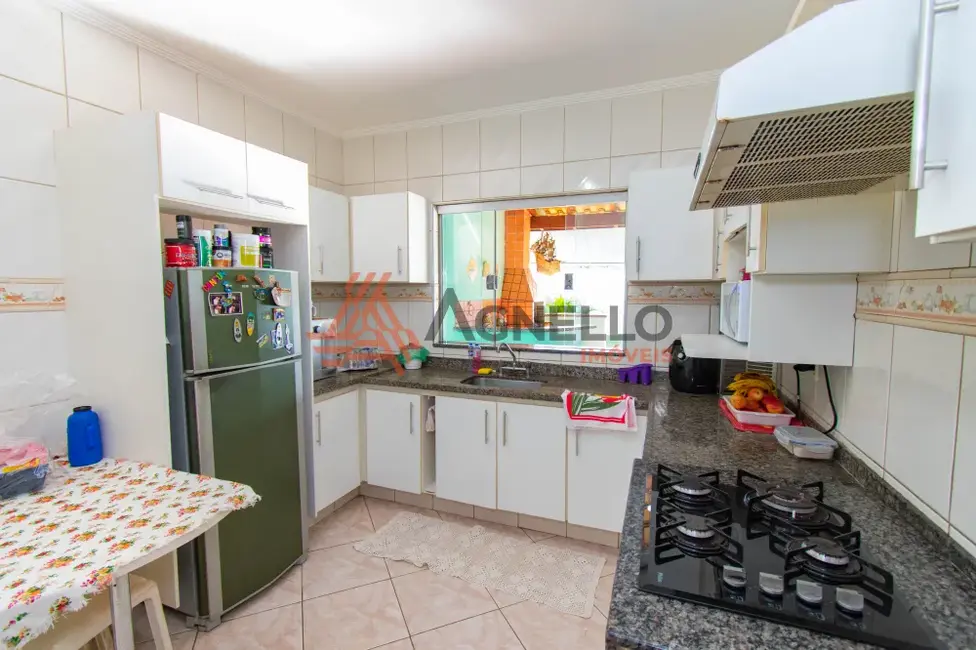 Casa com 3 quartos à venda, 199m2 em Jardim São Vicente, Franca - SP - imagem 5 Foto 5 de Casa com 3 quartos à venda, 199m2 em Jardim São Vicente, Franca - SP