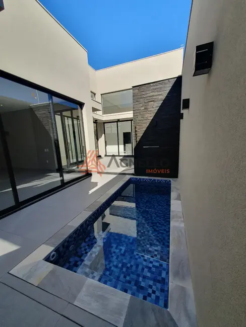 Casa com 3 quartos à venda, 232m2 em Jardim Piratininga II, Franca - SP - imagem 1 Foto 1 de Casa com 3 quartos à venda, 232m2 em Jardim Piratininga II, Franca - SP