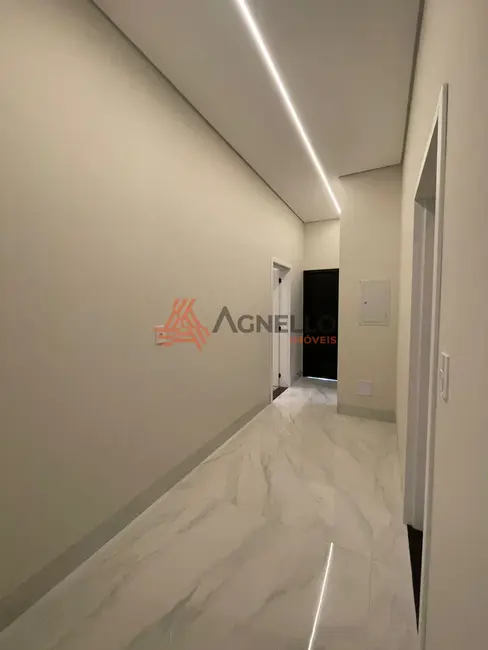 Casa com 3 quartos à venda, 232m2 em Jardim Piratininga II, Franca - SP - imagem 8 Foto 8 de Casa com 3 quartos à venda, 232m2 em Jardim Piratininga II, Franca - SP