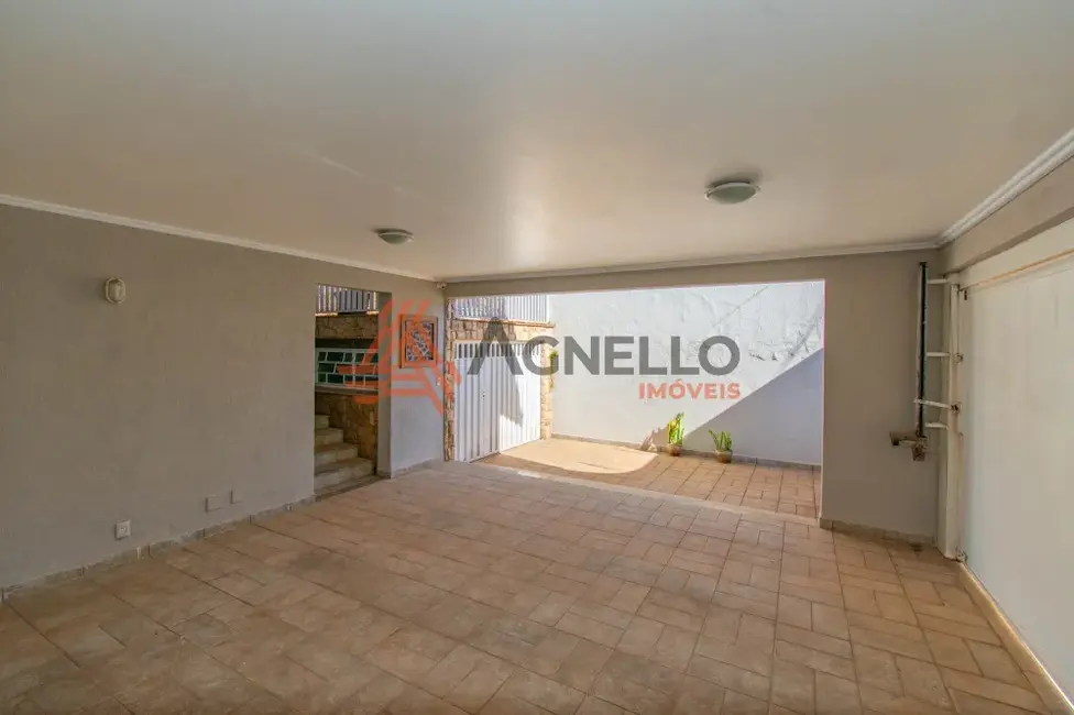 Foto 2 de Casa com 3 quartos à venda, 326m2 em Parque dos Lima, Franca - SP