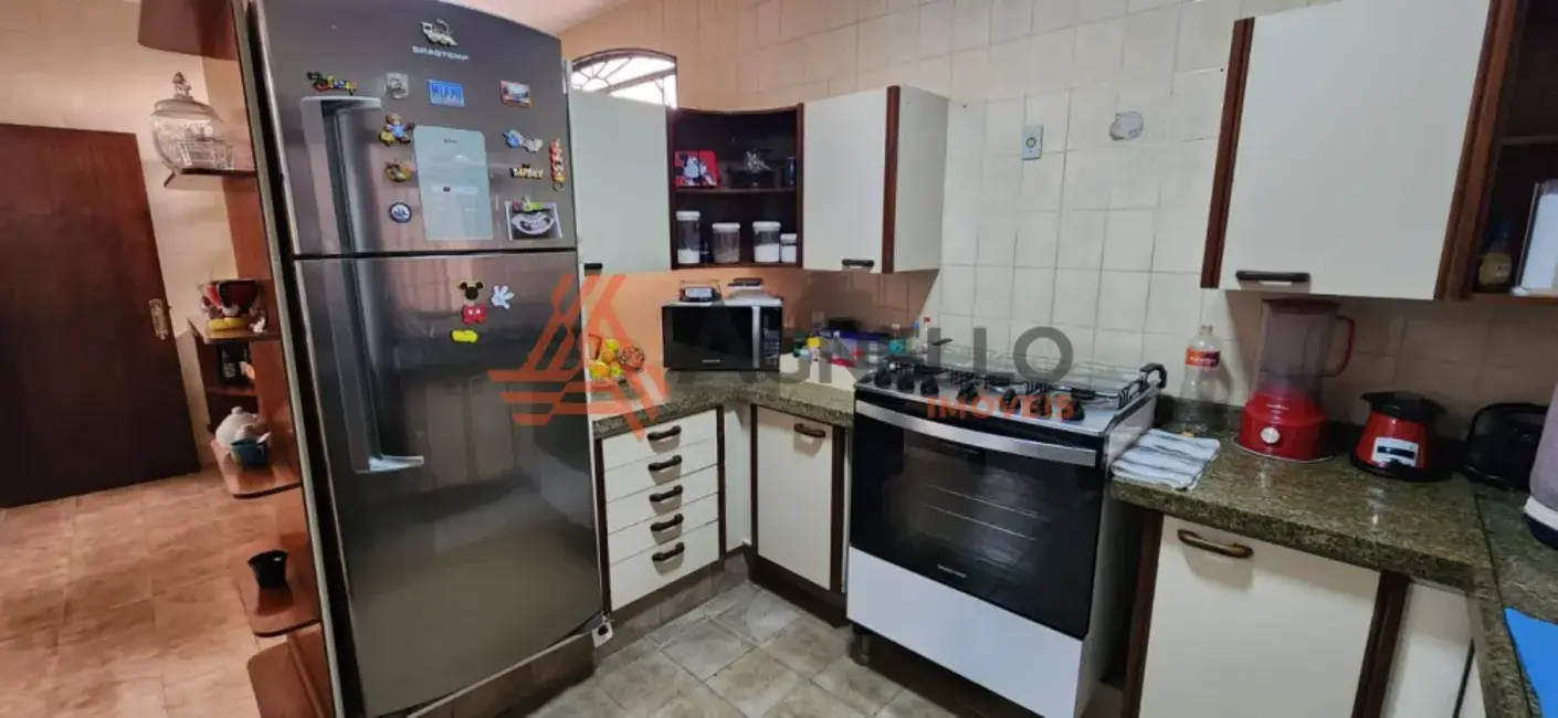 Foto 8 de Casa com 3 quartos à venda, 279m2 em Franca - SP