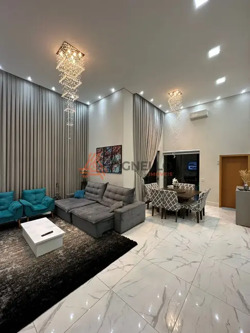 Foto 5 de Casa de Condomínio com 4 quartos à venda, 219m2 em Franca - SP