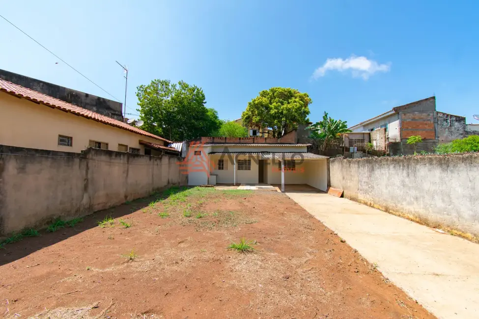 Foto 2 de Casa com 1 quarto à venda, 71m2 em Parque Santa Hilda, Franca - SP