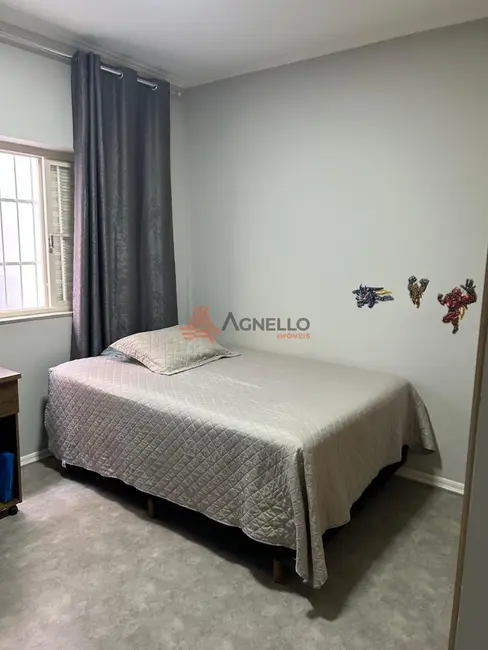 Foto 6 de Casa com 3 quartos à venda, 267m2 em Vila Nicácio, Franca - SP