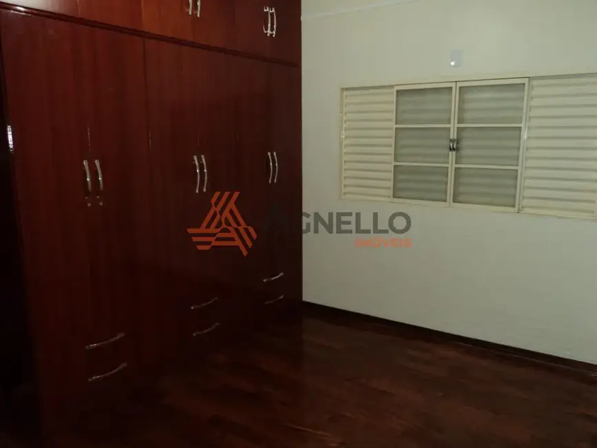 Foto 9 de Casa com 3 quartos à venda, 197m2 em Jardim Integração, Franca - SP