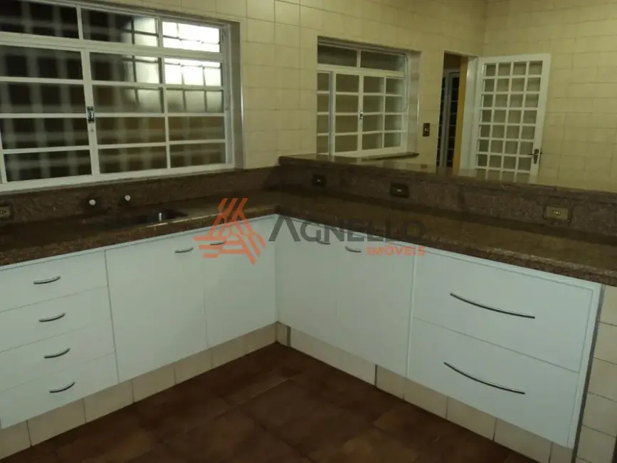 Foto 6 de Casa com 3 quartos à venda, 197m2 em Jardim Integração, Franca - SP