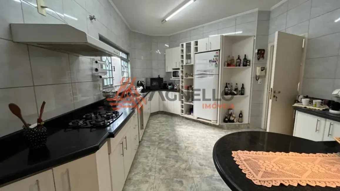Foto 7 de Casa com 3 quartos à venda, 303m2 em Jardim Santana, Franca - SP