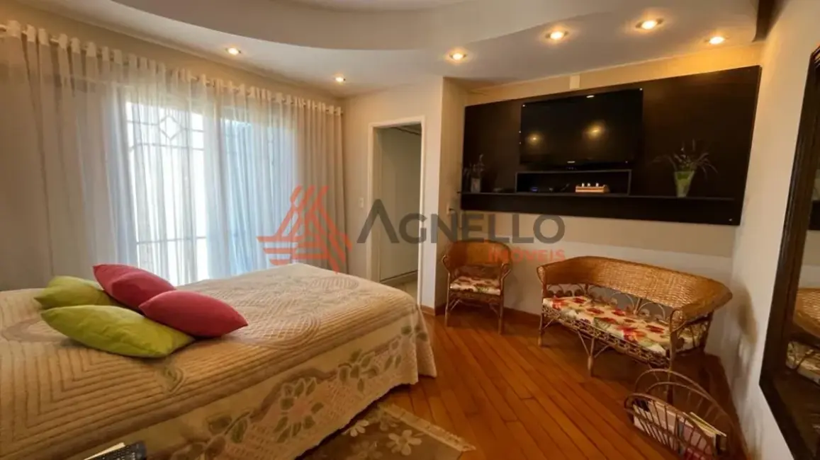 Foto 9 de Casa com 3 quartos à venda, 303m2 em Jardim Santana, Franca - SP