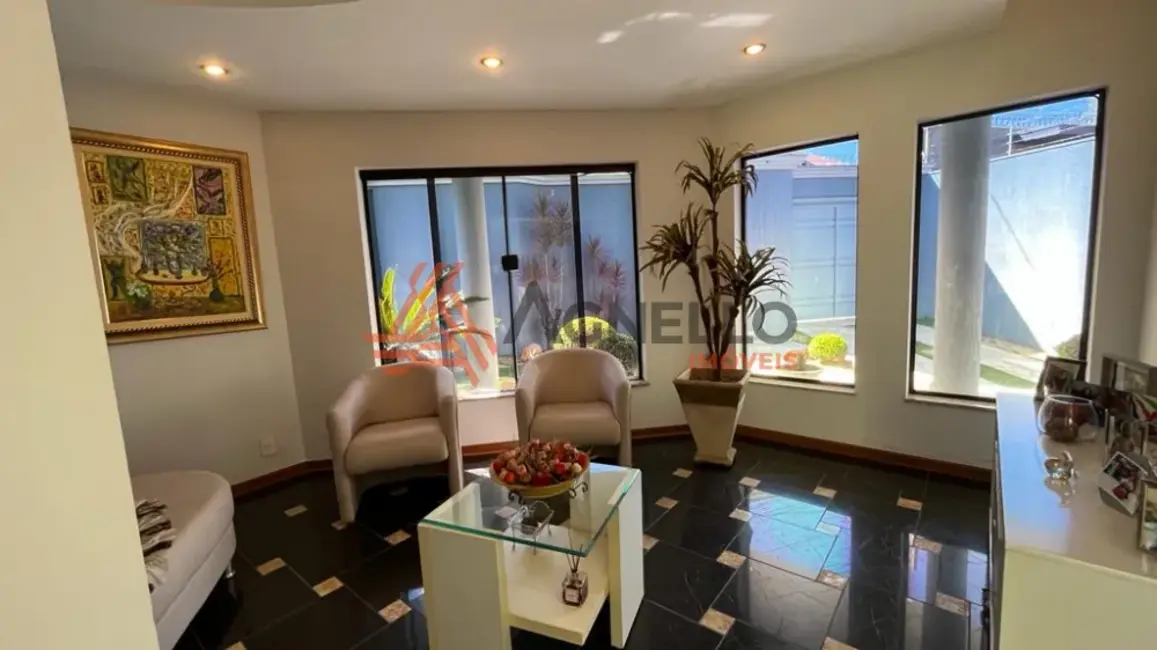 Foto 3 de Casa com 3 quartos à venda, 303m2 em Jardim Santana, Franca - SP