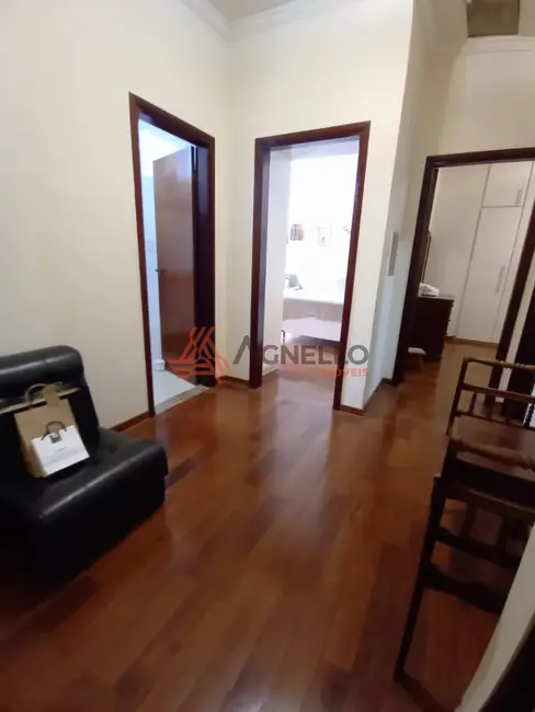 Casa com 3 quartos à venda, 380m2 em Jardim Flórida, Franca - SP - imagem 9 Foto 9 de Casa com 3 quartos à venda, 380m2 em Jardim Flórida, Franca - SP