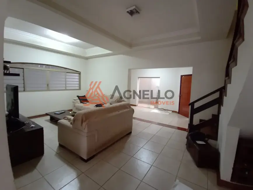 Foto 3 de Casa com 3 quartos à venda, 380m2 em Jardim Flórida, Franca - SP