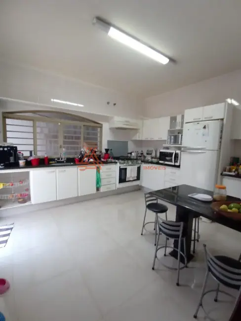 Casa com 3 quartos à venda, 380m2 em Jardim Flórida, Franca - SP - imagem 7 Foto 7 de Casa com 3 quartos à venda, 380m2 em Jardim Flórida, Franca - SP