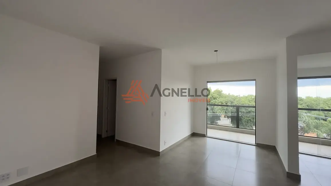 Foto 1 de Apartamento com 3 quartos à venda, 84m2 em Franca - SP