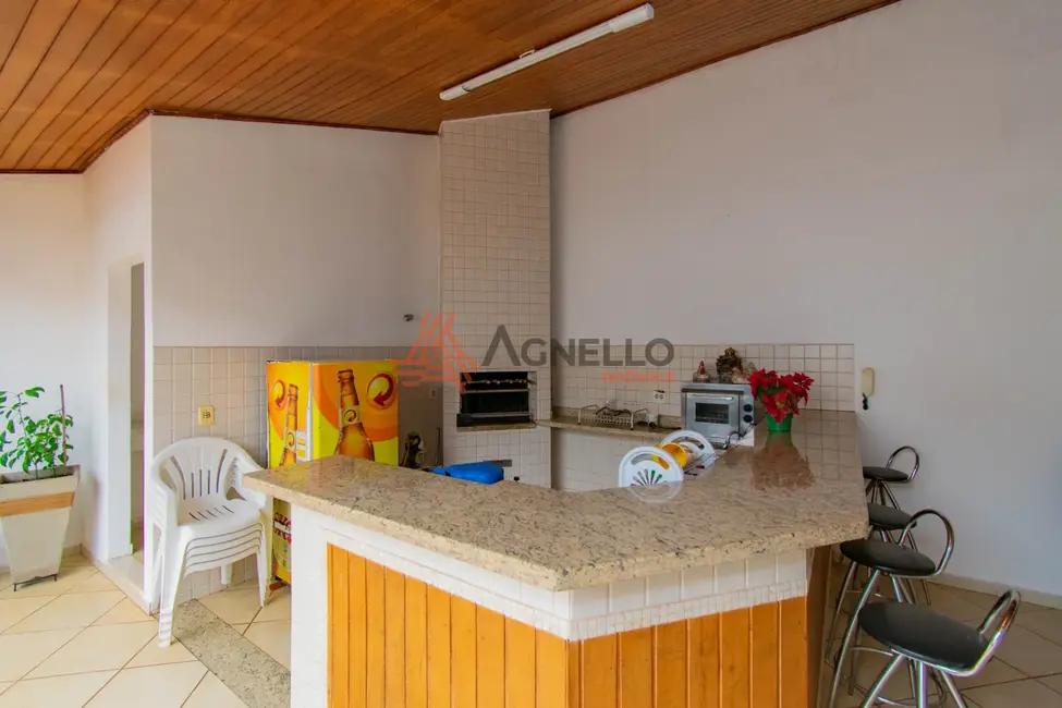 Casa com 3 quartos à venda, 272m2 em Vila Santos Dumont, Franca - SP - imagem 8 Foto 8 de Casa com 3 quartos à venda, 272m2 em Vila Santos Dumont, Franca - SP