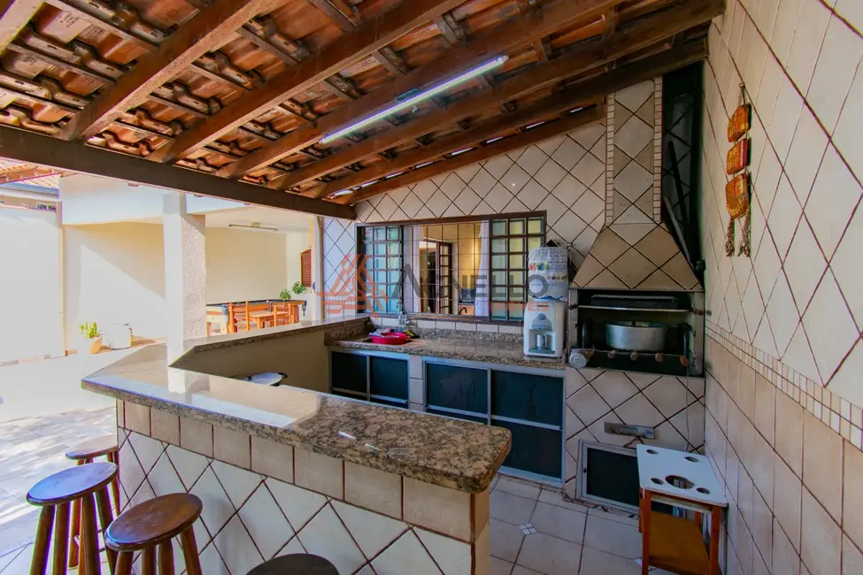 Casa com 2 quartos à venda, 154m2 em Residencial Jardim Vera Cruz, Franca - SP - imagem 4 Foto 4 de Casa com 2 quartos à venda, 154m2 em Residencial Jardim Vera Cruz, Franca - SP