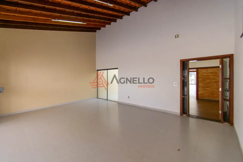 Foto 2 de Casa com 3 quartos para alugar, 241m2 em Parque Moema, Franca - SP