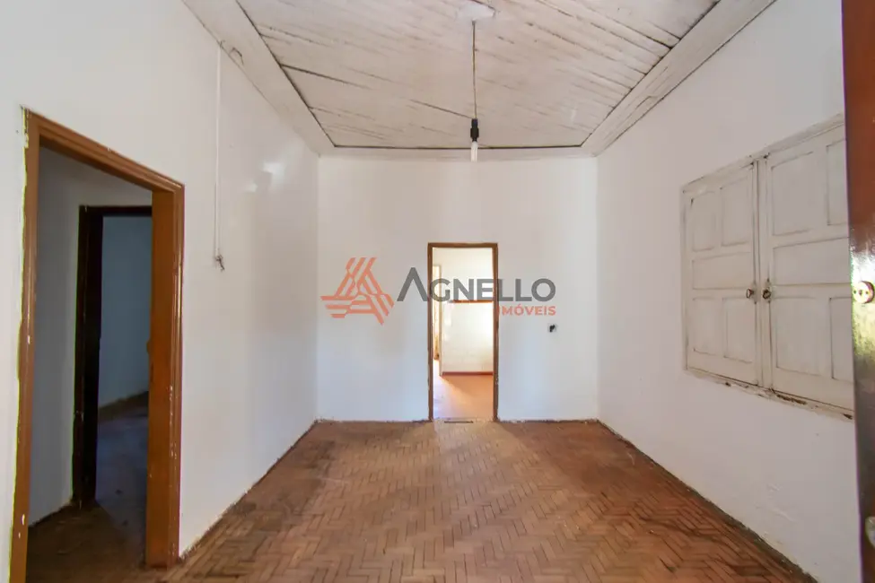 Foto 1 de Terreno / Lote com 1 quarto à venda, 151m2 em Centro, Franca - SP
