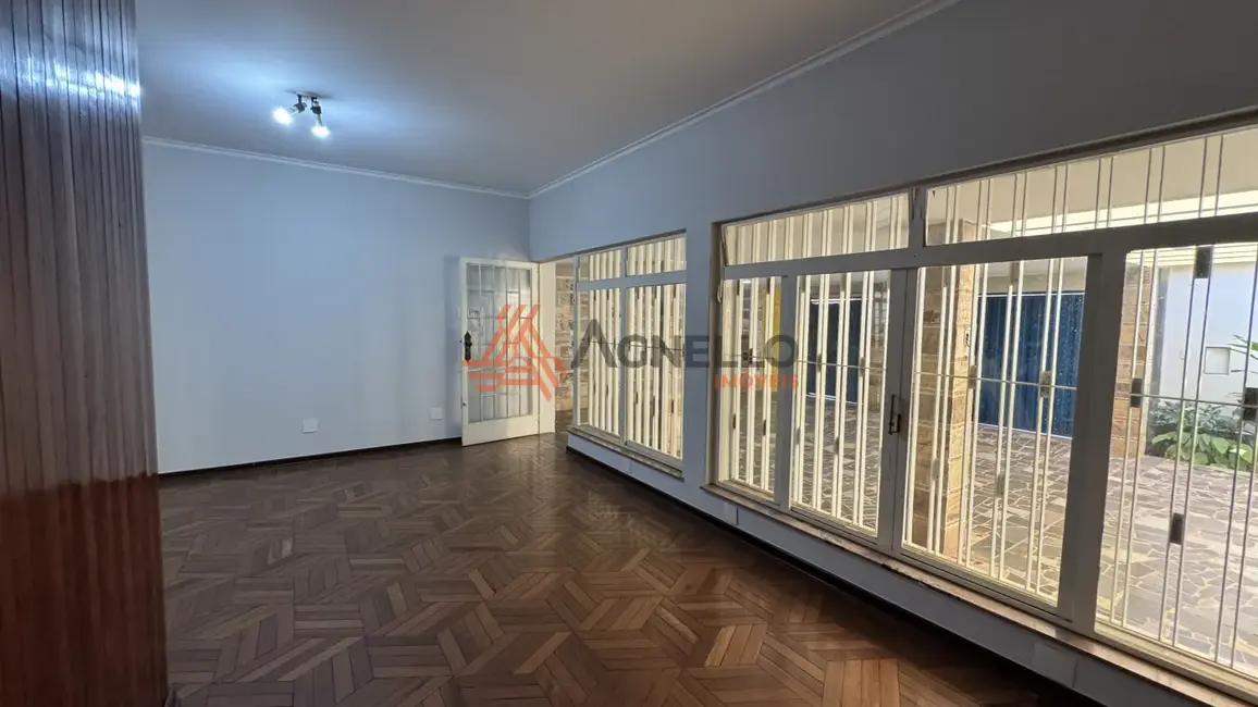 Loja com 3 quartos à venda, 249m2 em Centro, Franca - SP - imagem 3 Foto 3 de Loja com 3 quartos à venda, 249m2 em Centro, Franca - SP