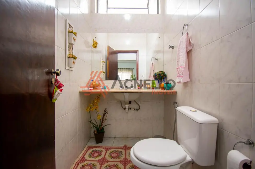 Casa com 3 quartos à venda, 199m2 em São José, Franca - SP - imagem 6 Foto 6 de Casa com 3 quartos à venda, 199m2 em São José, Franca - SP