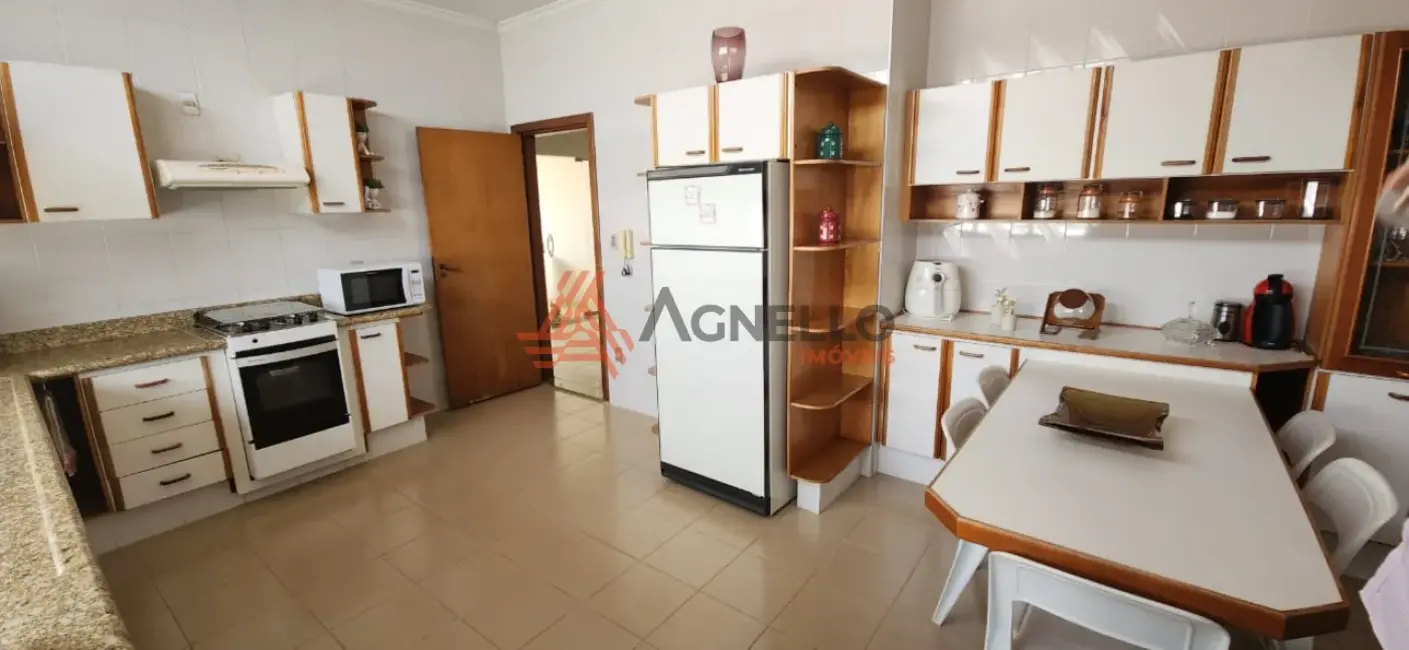 Foto 9 de Casa com 3 quartos à venda, 287m2 em Parque Francal, Franca - SP