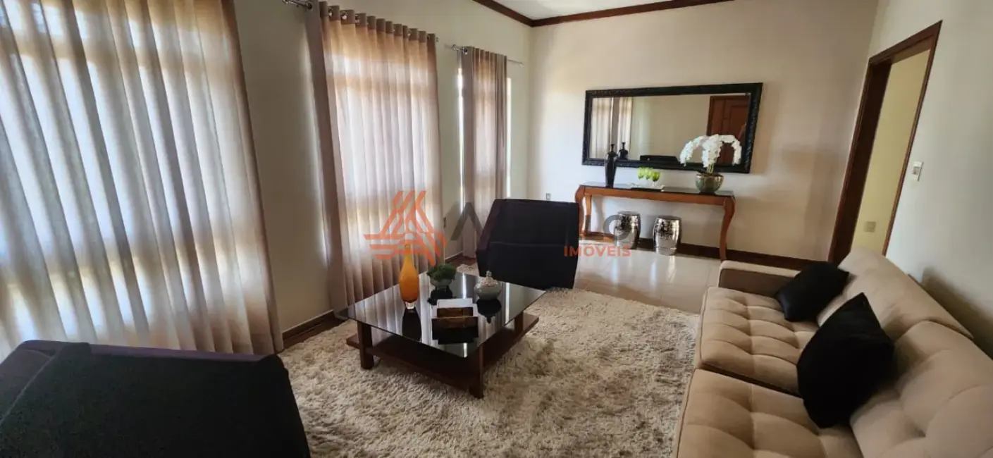 Foto 3 de Casa com 3 quartos à venda, 287m2 em Parque Francal, Franca - SP