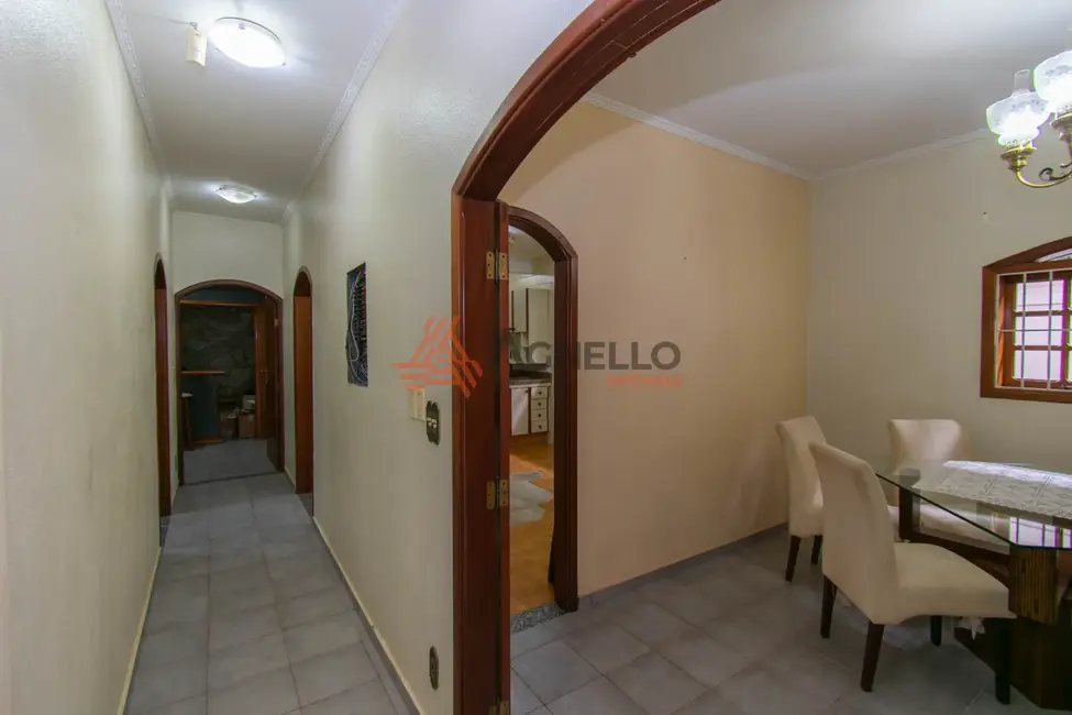 Foto 4 de Casa com 4 quartos à venda, 400m2 em São José, Franca - SP