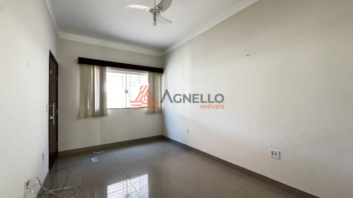 Foto 2 de Apartamento com 2 quartos à venda, 81m2 em Vila Santa Cruz, Franca - SP