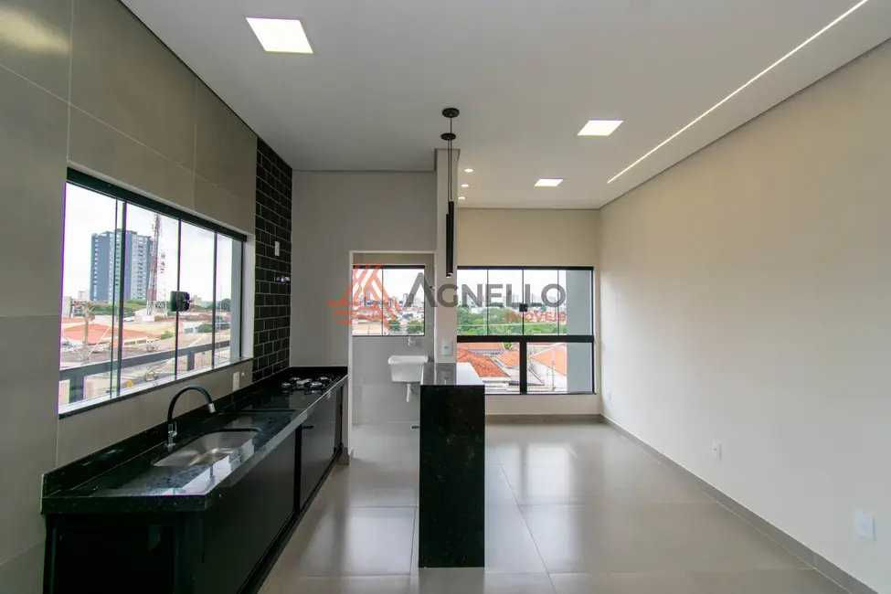 Foto 2 de Apartamento com 2 quartos para alugar, 61m2 em Jardim Francano, Franca - SP