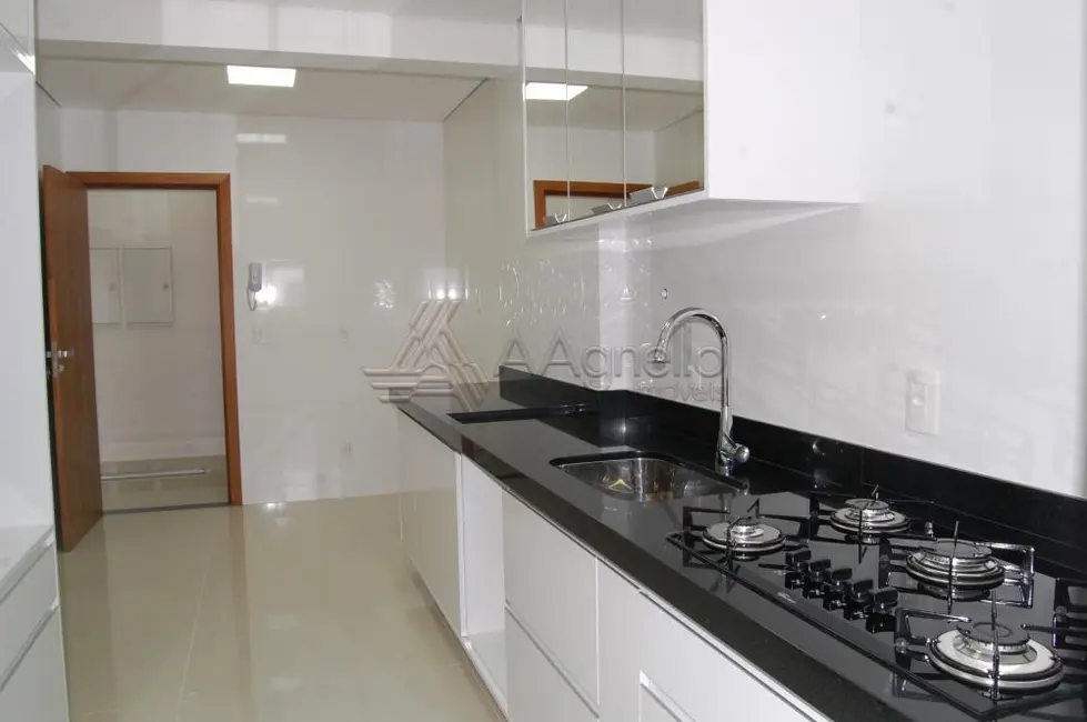 Apartamento com 3 quartos à venda, 126m2 em Centro, Franca - SP - imagem 8 Foto 8 de Apartamento com 3 quartos à venda, 126m2 em Centro, Franca - SP