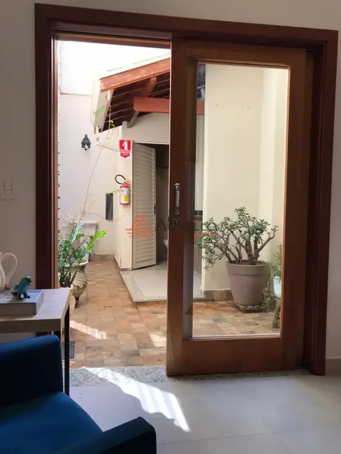 Foto 6 de Armazém / Galpão à venda, 426m2 em Vila Champagnat, Franca - SP