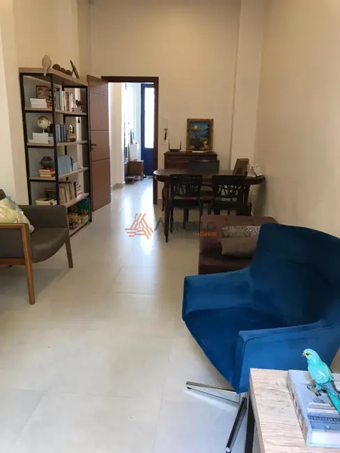 Foto 2 de Armazém / Galpão à venda, 426m2 em Vila Champagnat, Franca - SP