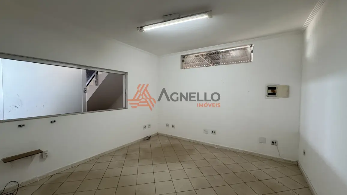 Foto 4 de Armazém / Galpão à venda, 1414m2 em Prolongamento Jardim Ângela Rosa, Franca - SP