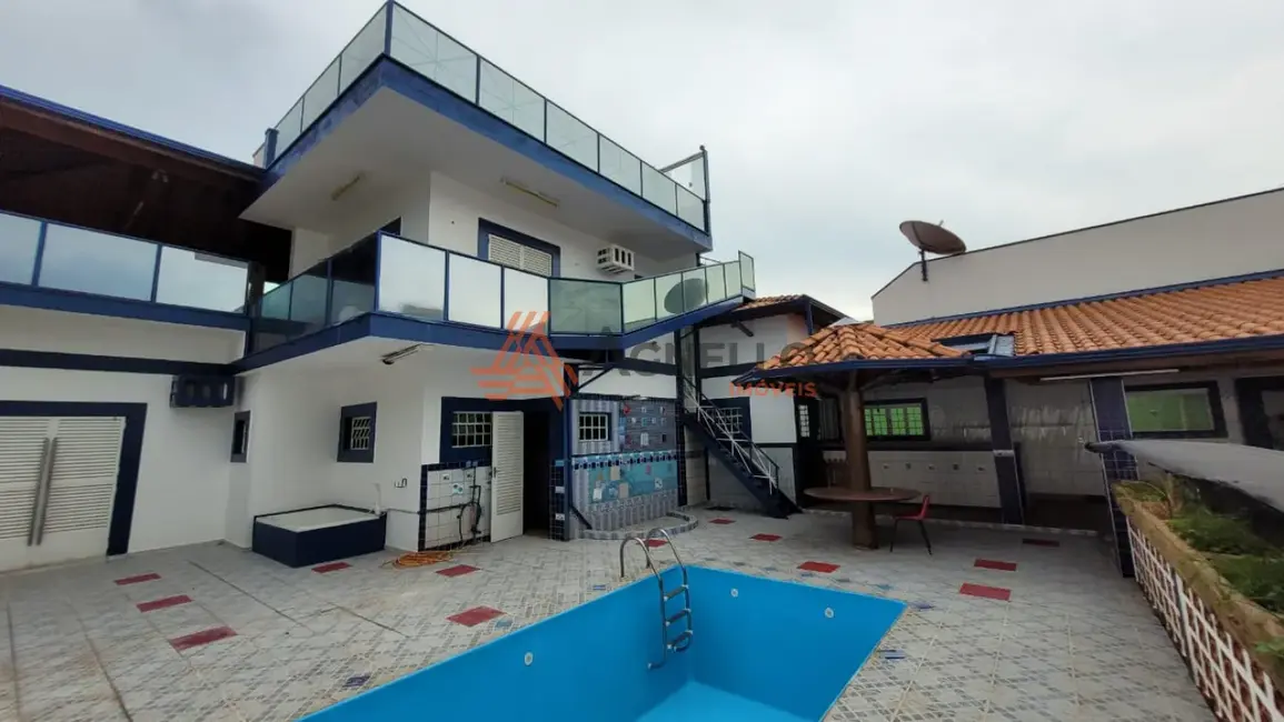 Casa de Condomínio com 5 quartos à venda, 398m2 em Rifaina - SP - imagem 3 Foto 3 de Casa de Condomínio com 5 quartos à venda, 398m2 em Rifaina - SP